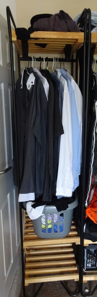 Bodo mini wardrobe