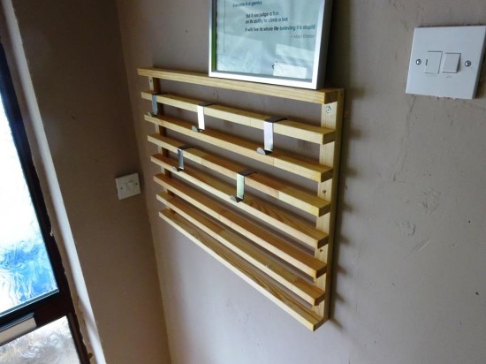 Bodo coat hanger