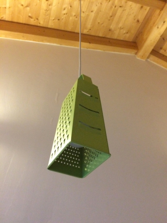 Make this unusual lamp for your kitchen