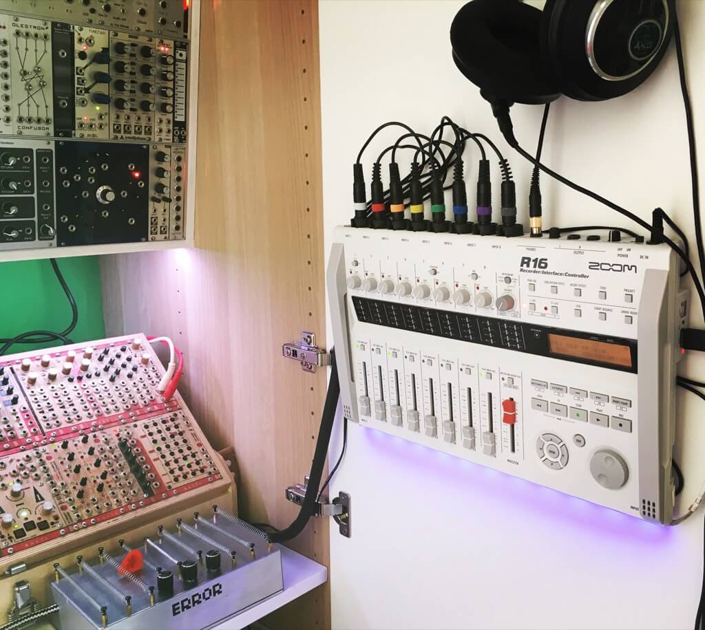 PAX synth workstation mixer