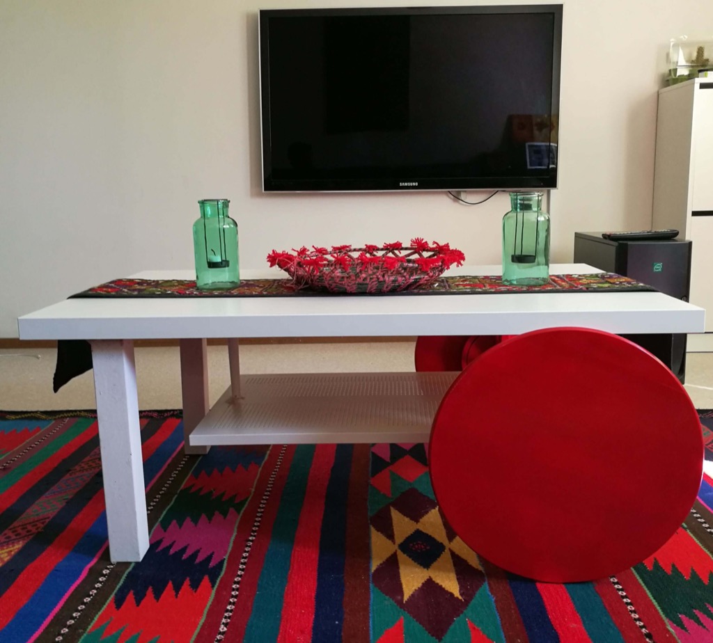 Trolley table: Make a Coffee Table on Wheels