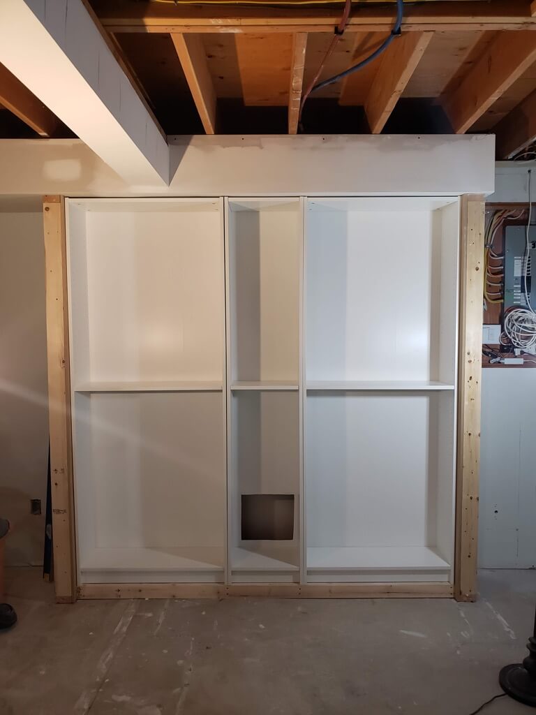 DIY built-in BILLY bookshelves