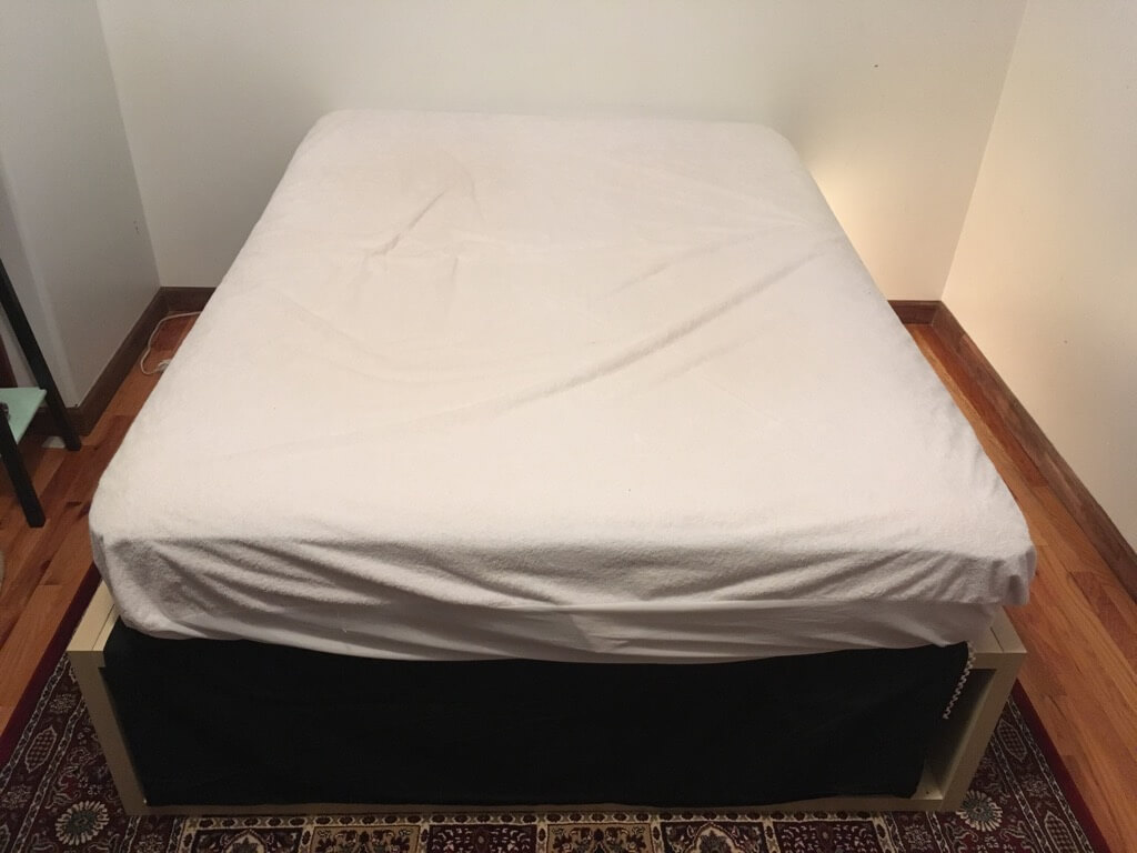 KALLAX full size bed frame with storage - ikea hack