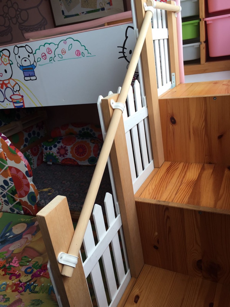 DIY Hello Kitty Bed and Playland - stairs