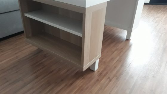 Table basse avec BESTA