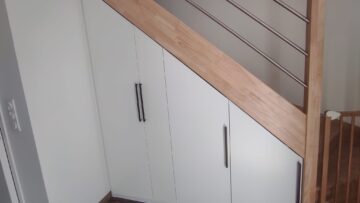 Rangement sous l’escalier